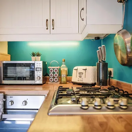 Holiday home Snowdrop Bulmer